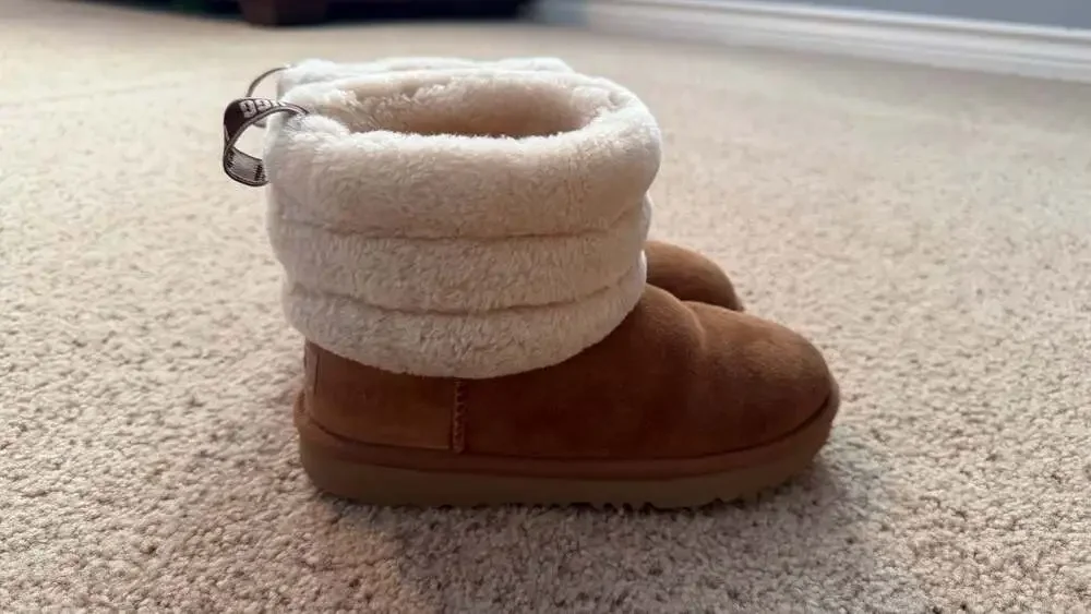 UGG Kids Fluff Mini Quilted Boots in Chestnut